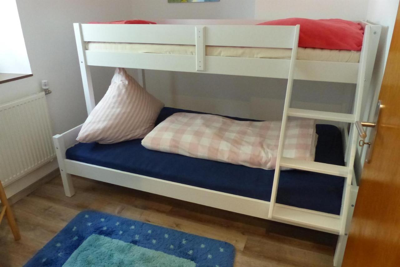 Ferienwohnung Huegelhaus Plütscheid Dış mekan fotoğraf